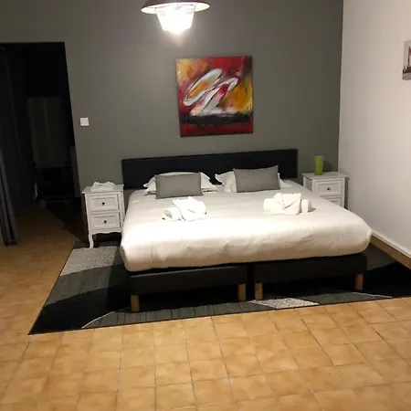 شقة Logis Du Chateau Des Marais *