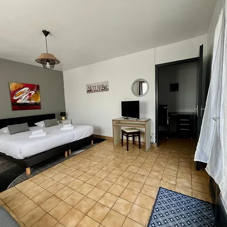 شقة Logis Du Chateau Des Marais