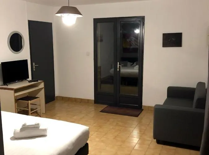 Logis Du Chateau Des Marais - Pour 2 A 3 Personnes * Saint-Philbert-de-Grand-Lieu