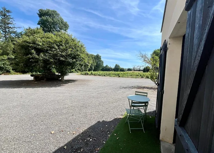 Logis Du Chateau Des Marais - Pour 2 A 3 Personnes *